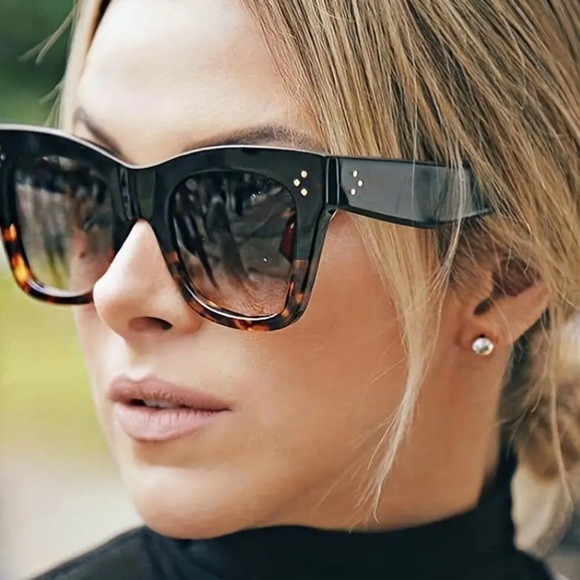 Boutique Accessories - NEW| Leopard Print Bold 3Dots Chic Sunglasses